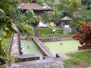 Entspannung in Air Panas Banjar